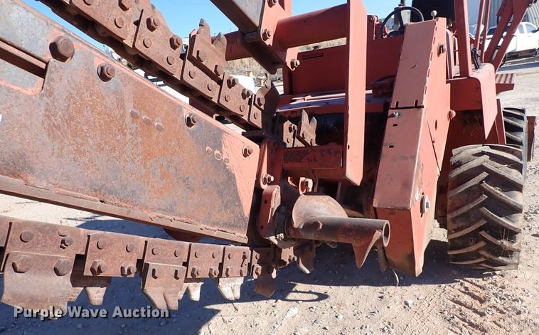 image for item IS9409 1993 Ditch Witch 5110  trencher