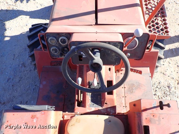 image for item IS9409 1993 Ditch Witch 5110  trencher