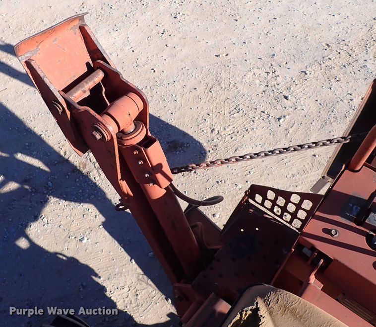image for item IS9409 1993 Ditch Witch 5110  trencher