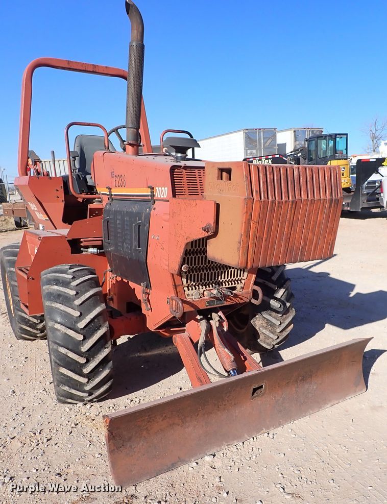 image for item IS9410 Ditch Witch 7020  trencher