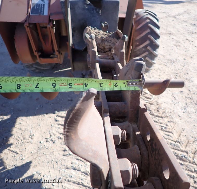 image for item IS9410 Ditch Witch 7020  trencher