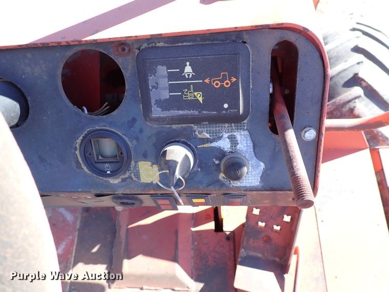 image for item IS9410 Ditch Witch 7020  trencher