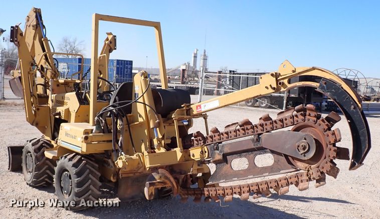 image for item IS9411 1998 Vermeer 3550A  trencher