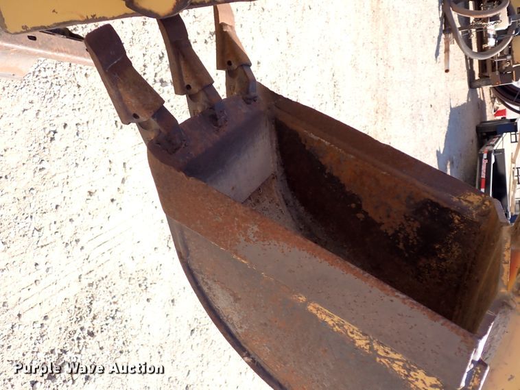 image for item IS9411 1998 Vermeer 3550A  trencher