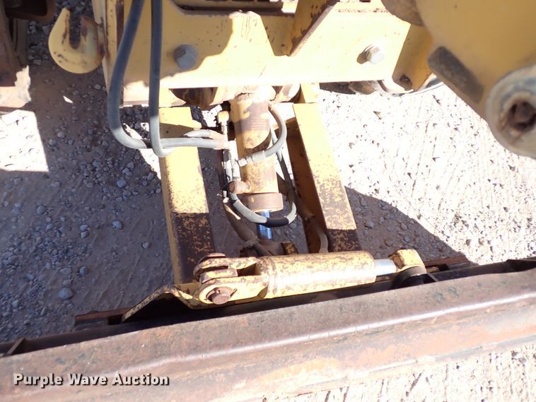 image for item IS9411 1998 Vermeer 3550A  trencher