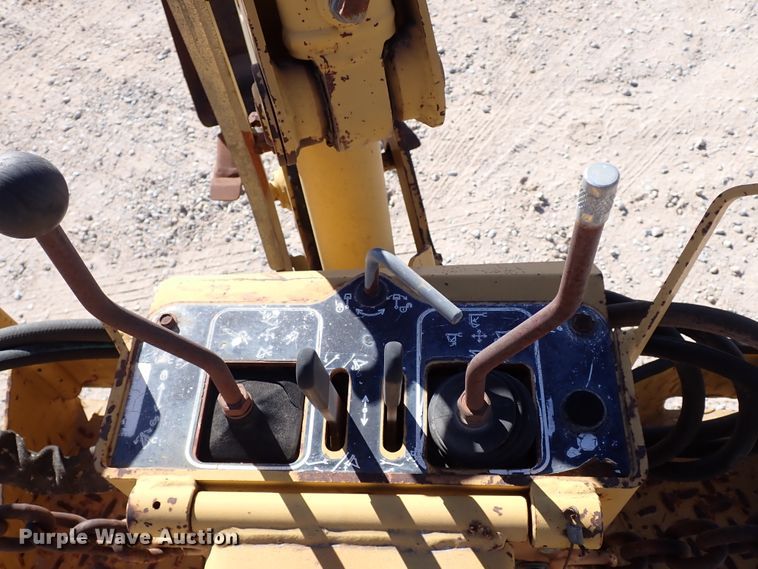 image for item IS9411 1998 Vermeer 3550A  trencher