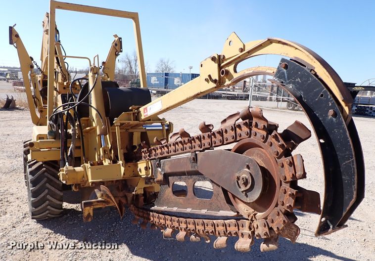 image for item IS9411 1998 Vermeer 3550A  trencher
