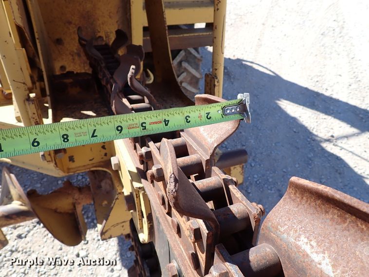 image for item IS9411 1998 Vermeer 3550A  trencher