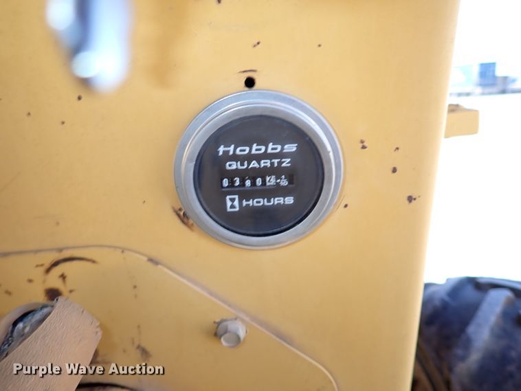 image for item IS9411 1998 Vermeer 3550A  trencher