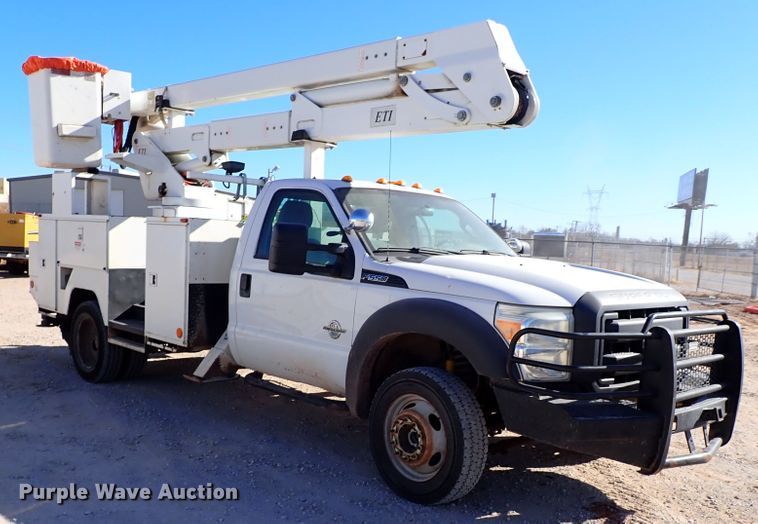 image for item IS9412 2013 Ford F550 Super Duty  bucket truck