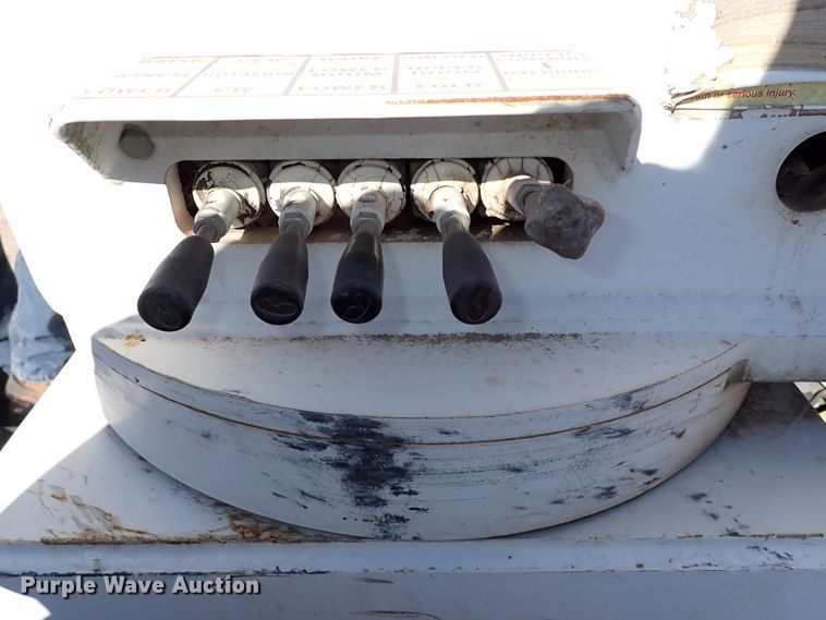 image for item IS9412 2013 Ford F550 Super Duty  bucket truck