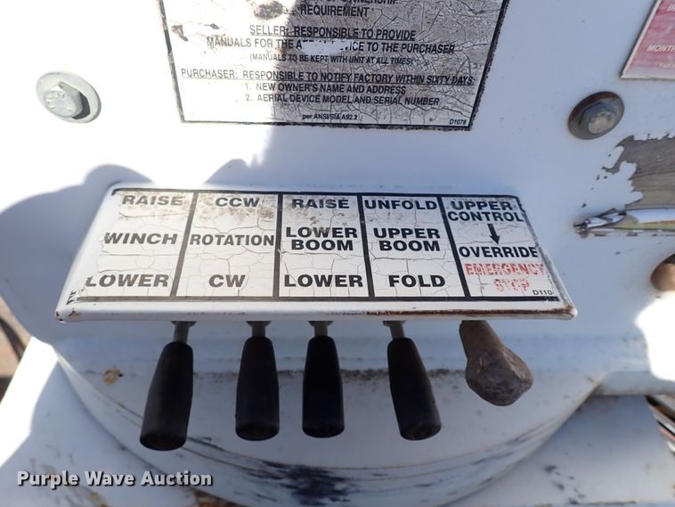 image for item IS9412 2013 Ford F550 Super Duty  bucket truck