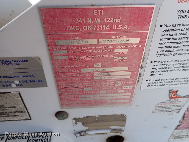 image for item IS9412 2013 Ford F550 Super Duty  bucket truck