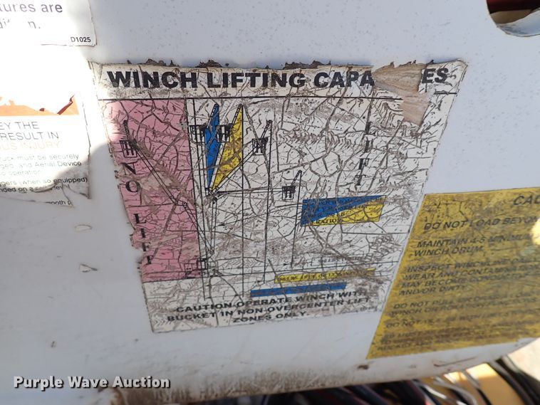 image for item IS9412 2013 Ford F550 Super Duty  bucket truck