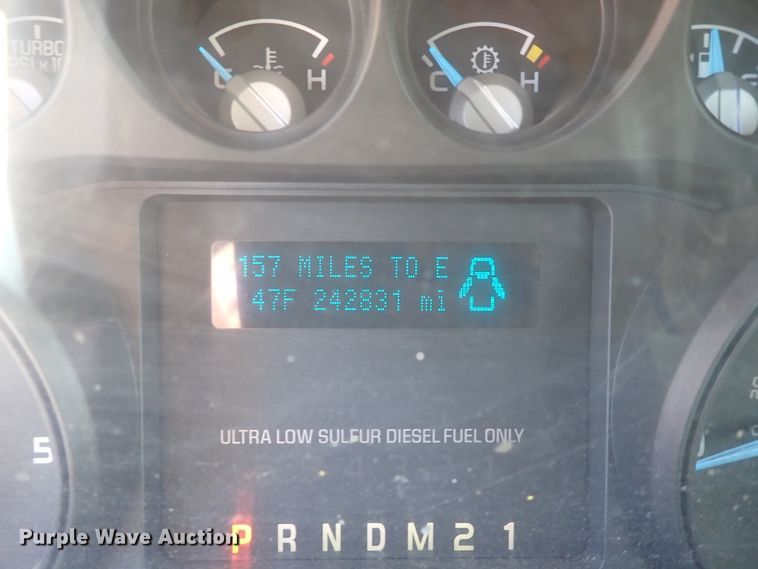 image for item IS9412 2013 Ford F550 Super Duty  bucket truck