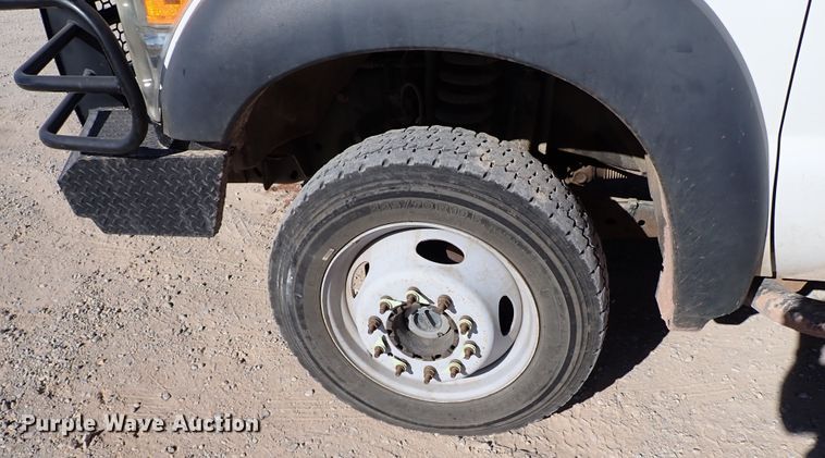 image for item IS9412 2013 Ford F550 Super Duty  bucket truck