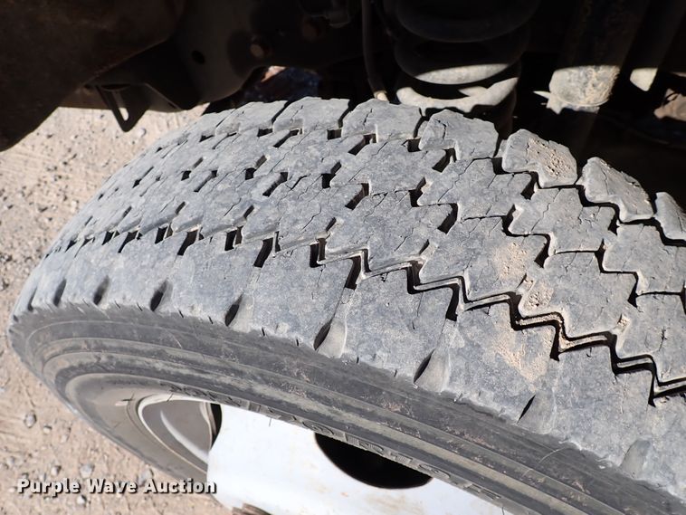 image for item IS9412 2013 Ford F550 Super Duty  bucket truck