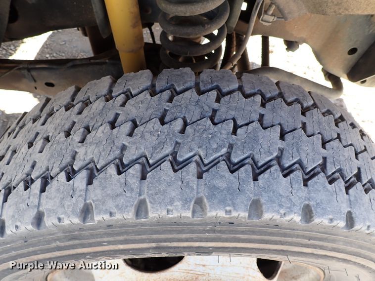 image for item IS9412 2013 Ford F550 Super Duty  bucket truck