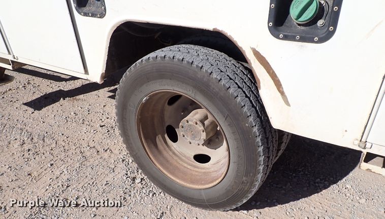 image for item IS9412 2013 Ford F550 Super Duty  bucket truck