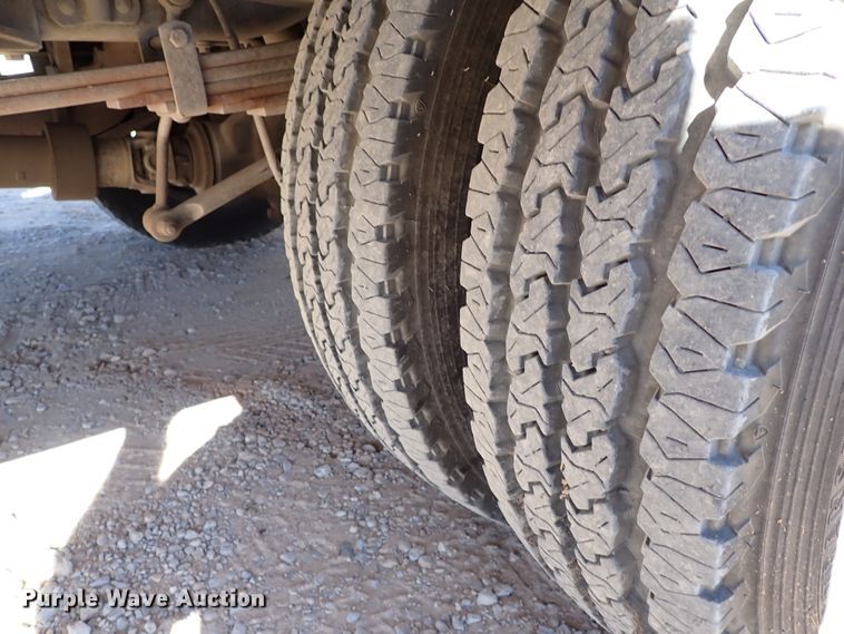 image for item IS9412 2013 Ford F550 Super Duty  bucket truck