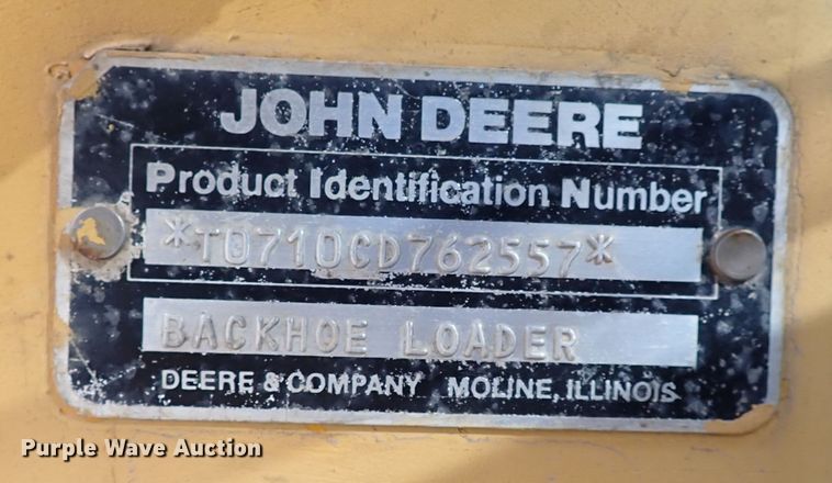 image for item IS9466 1989 John Deere 710C  backhoe
