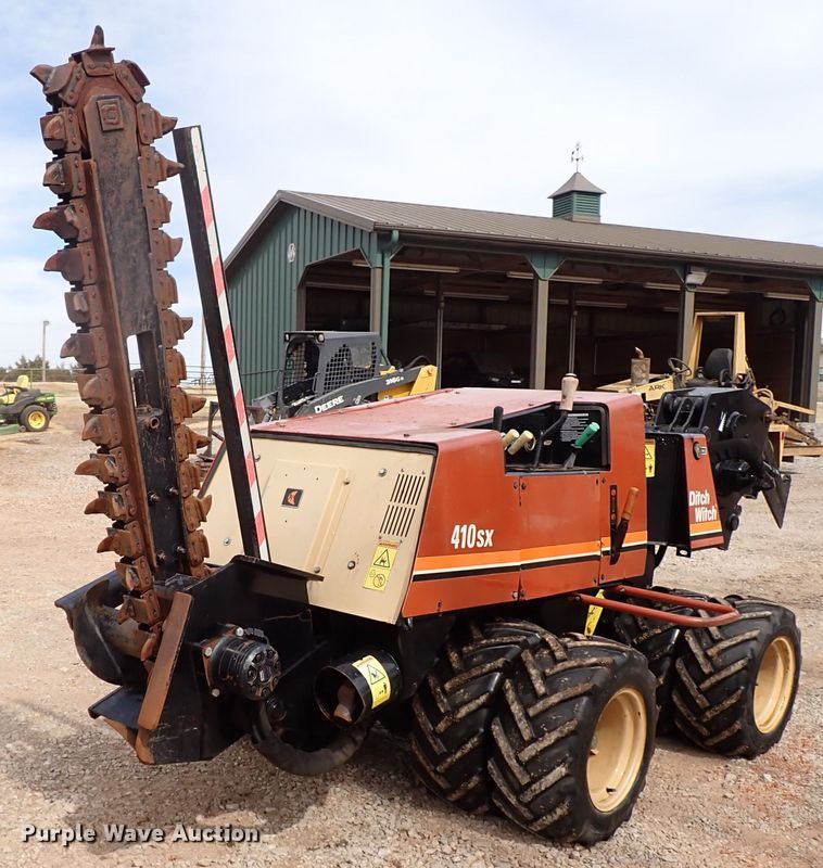 2001 Ditch Witch 410SX trencher in Norman, OK Item IS9489 sold