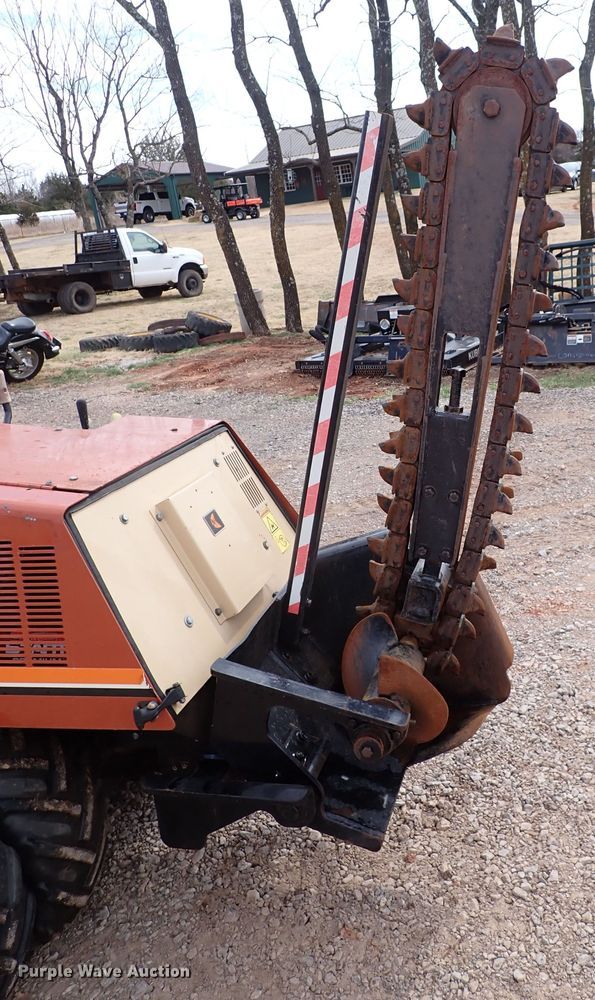 image for item IS9489 2001 Ditch Witch 410SX  trencher