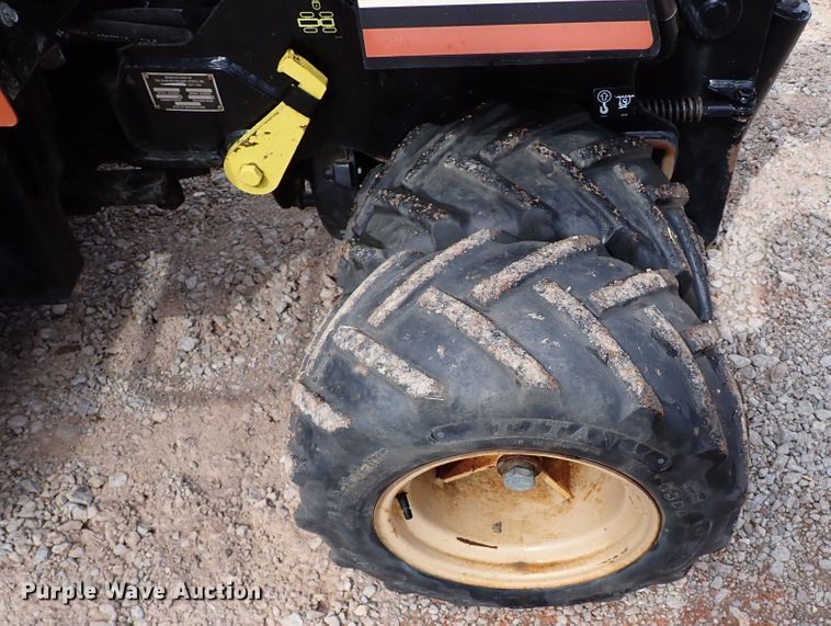 image for item IS9489 2001 Ditch Witch 410SX  trencher