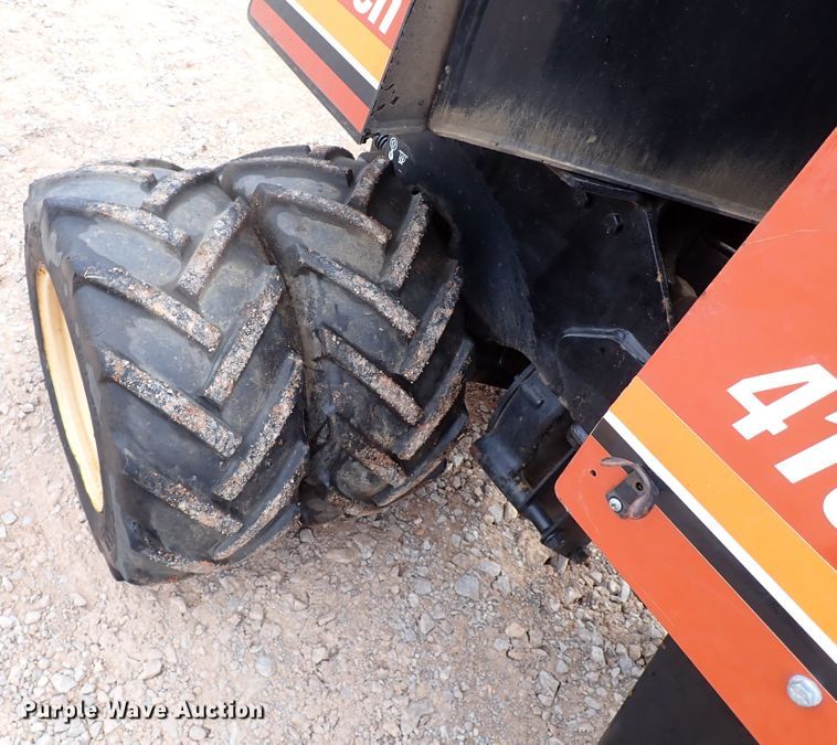 image for item IS9489 2001 Ditch Witch 410SX  trencher