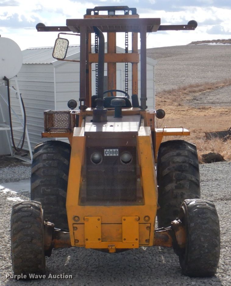 image for item IU9821 Case 585E  forklift