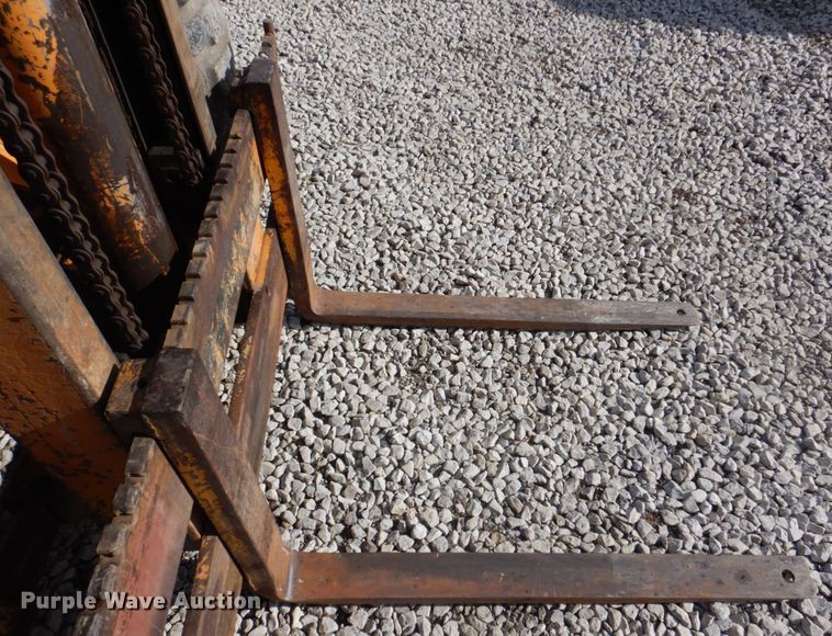 image for item IU9821 Case 585E  forklift