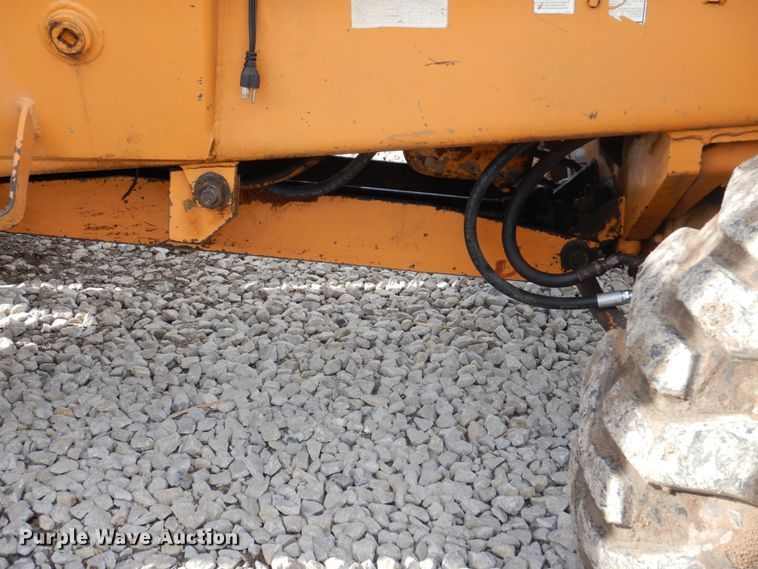 image for item IU9821 Case 585E  forklift