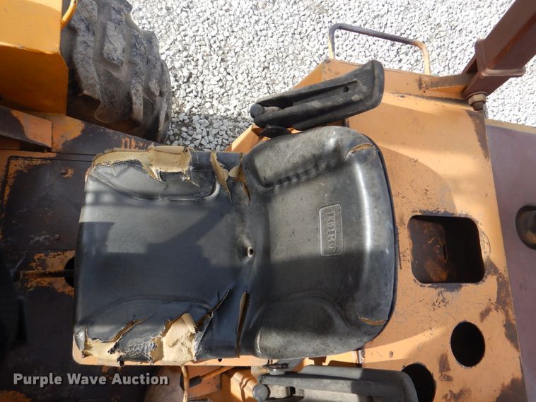 image for item IU9821 Case 585E  forklift