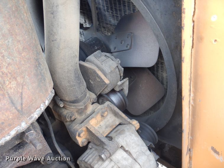 image for item IU9821 Case 585E  forklift