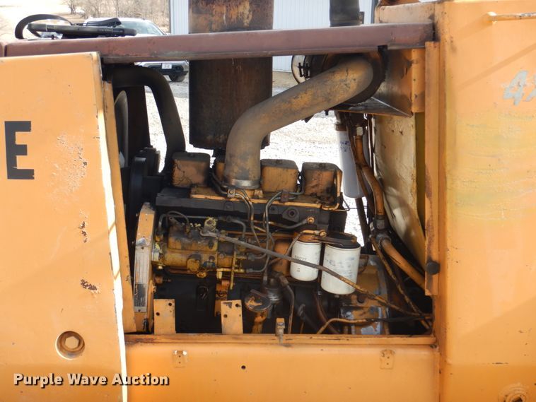 image for item IU9821 Case 585E  forklift