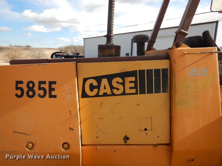 image for item IU9821 Case 585E  forklift