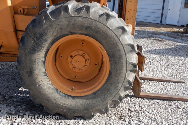 image for item IU9821 Case 585E  forklift