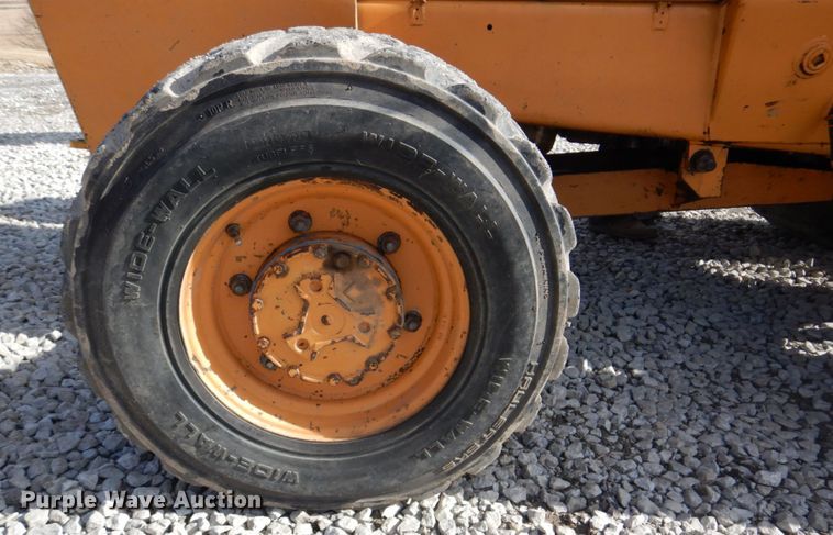 image for item IU9821 Case 585E  forklift