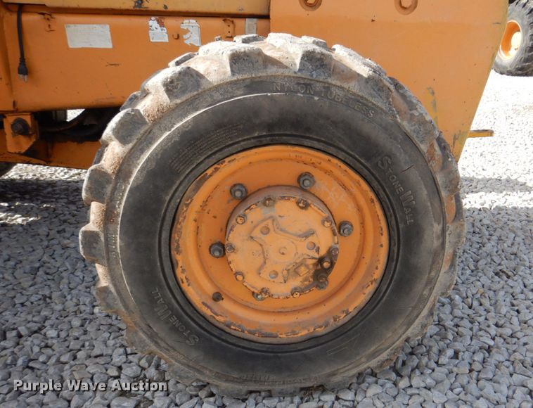 image for item IU9821 Case 585E  forklift