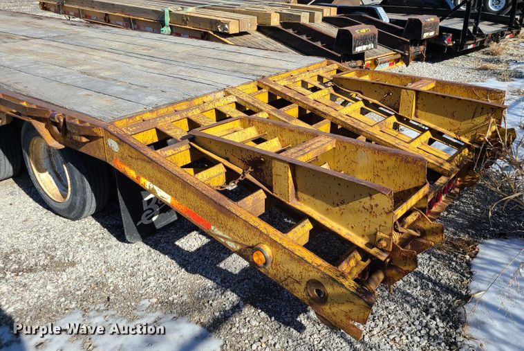 image for item JG9236 2005 Belshe  equipment trailer