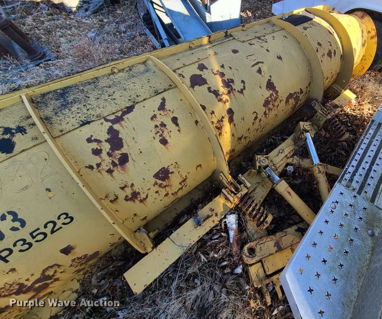 image for item JG9257 11'W snow plow