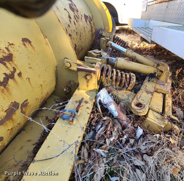 image for item JG9257 11'W snow plow