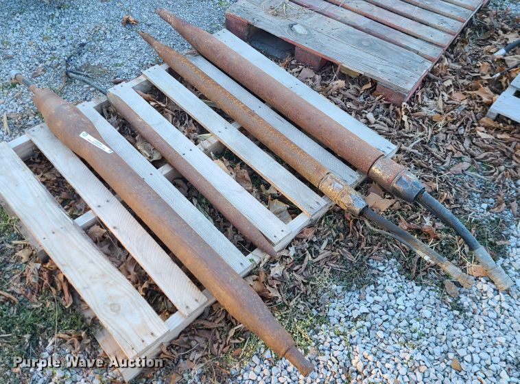 image for item JG9260 (4) moles