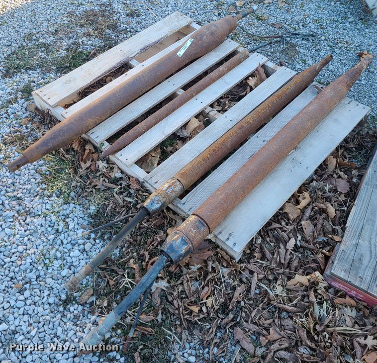 image for item JG9260 (4) moles