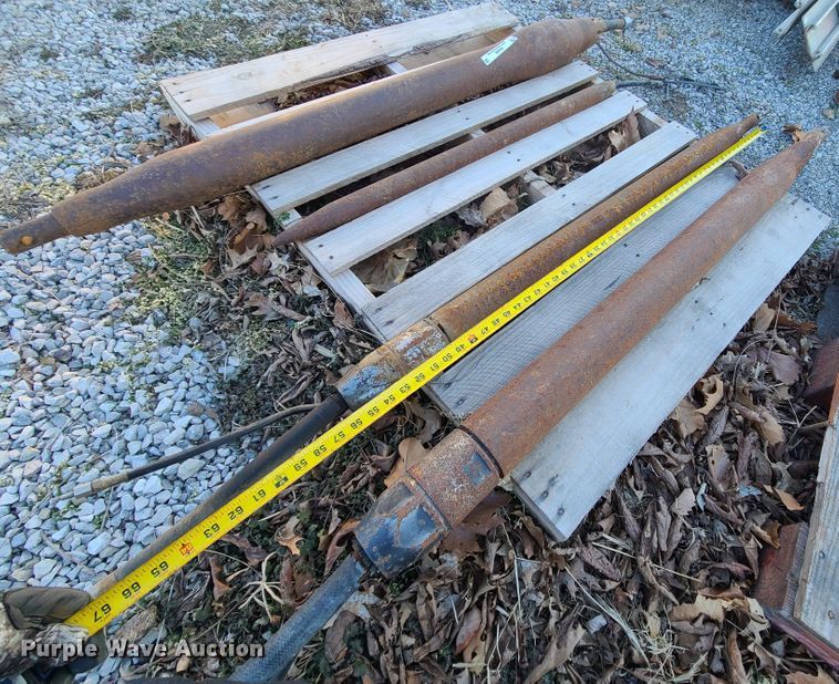 image for item JG9260 (4) moles