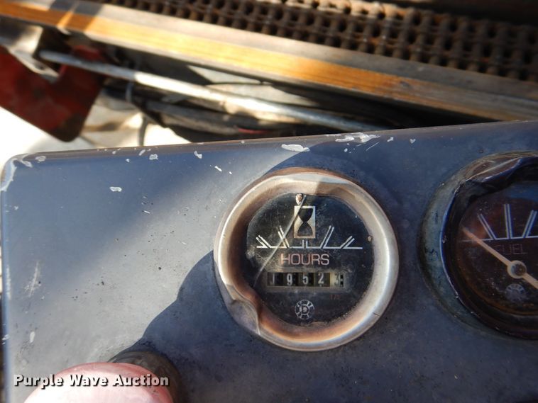 image for item JJ9357 2000 Case 6010 Turbo  directional boring unit