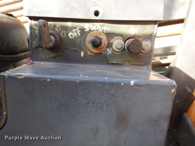 image for item JJ9357 2000 Case 6010 Turbo  directional boring unit