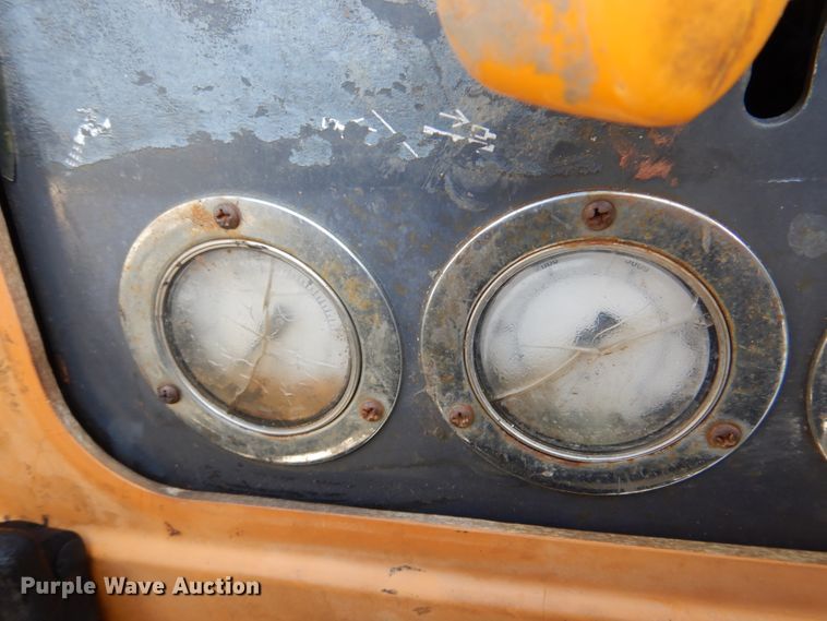 image for item JJ9357 2000 Case 6010 Turbo  directional boring unit