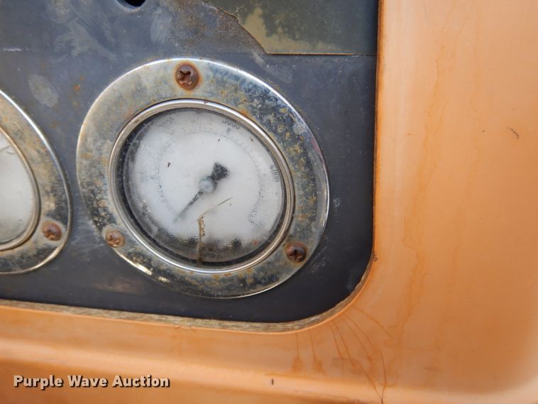 image for item JJ9357 2000 Case 6010 Turbo  directional boring unit