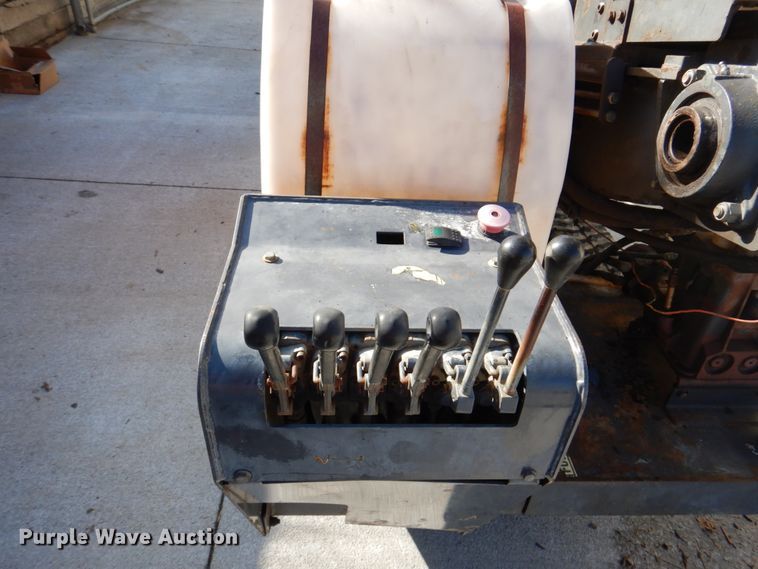 image for item JJ9357 2000 Case 6010 Turbo  directional boring unit